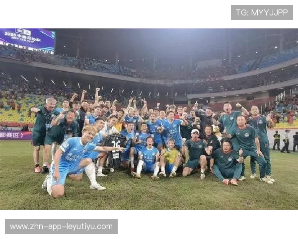 卡多索再现传奇，河南队球迷为其送上特别横幅